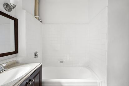 417RSD5Fbath1Jacob-Wood-real-estate-manhattan-morningside-heights-studio