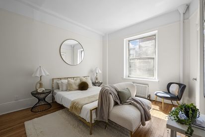 417RSD5Fbed1-Jacob-Wood-real-estate-manhattan-morningside-heights-studio