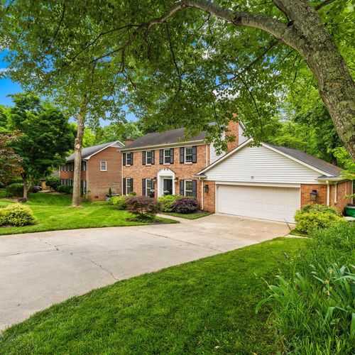 How to Market (and Sell) a Charlotte Home for Top Dollar