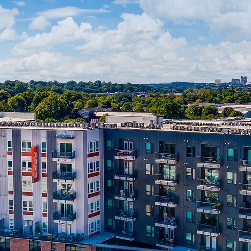 Charlotte Move‑Up Buyer Guide 2025: Best Homes $500K‑$750K