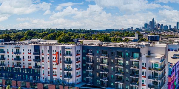 Charlotte Move‑Up Buyer Guide 2025: Best Homes $500K‑$750K