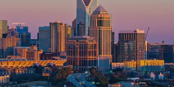 Charlotte’s Luxury-Home Market in 2025 — A Local’s …