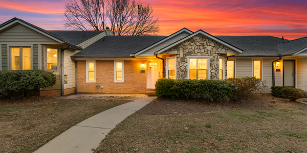 Living in Concord NC 1002 Kenilworth Court NW: &hellip;