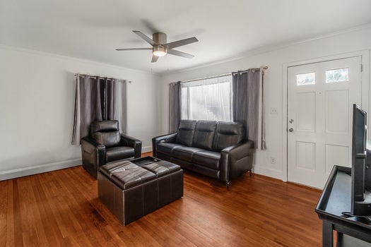 2400 Markham Court Charlotte NC living room