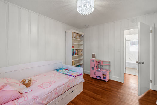 2400 Markham Court Charlotte NC bedroom