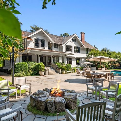 MOD Pizza Founders Sell Their $11.6M Medina Mansion — Here's What It Tells Us About Seattle's Luxury Market