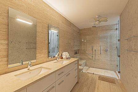 6d127f323e606093d22f578f2832a961