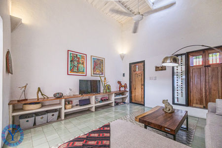 CasaLasAmigas.Watermark.11