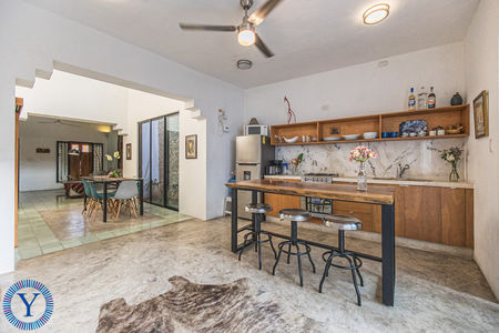 CasaLasAmigas.Watermark.17