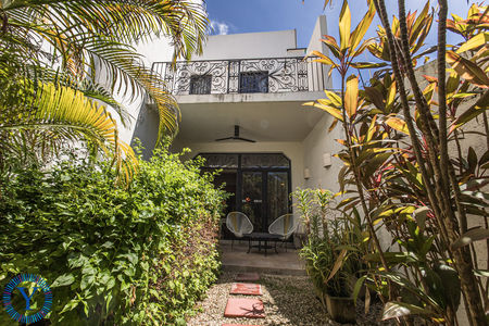 CasaLourdes.Watermark.17