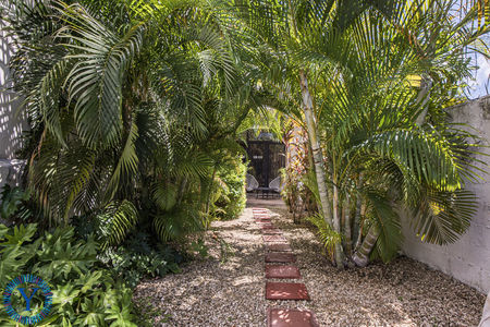 CasaLourdes.Watermark.20