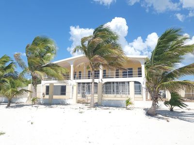 d2152271-9ad1-4ef5-9db3-ffad7539bd97