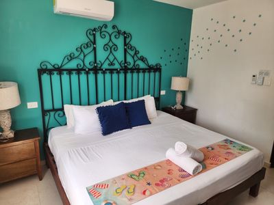 2056c47c-550e-4438-b74a-543e0e765857