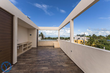 TH.Zyan.Watermark.10