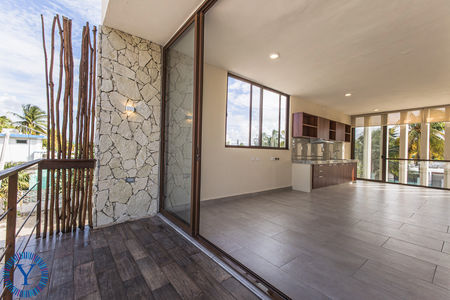 TH.Zyan.Watermark.20