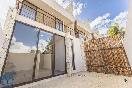 TH.Zyan.Watermark.26