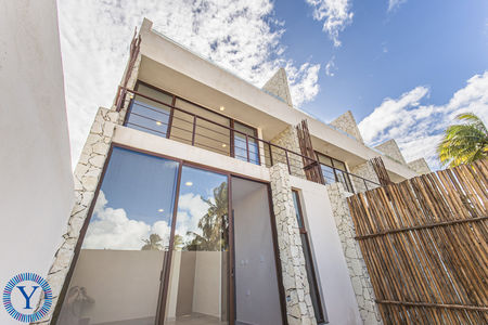 TH.Zyan.Watermark.27