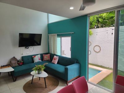 b1e973c7-084a-492b-acf0-a8ca2727d242