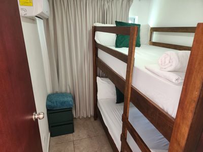 da9a2a22-e156-402c-91ef-d8f21130e594