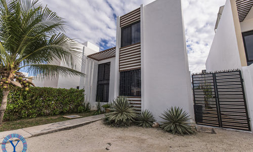 Casa Coco, Modern Two-Story in Chelem Puerto