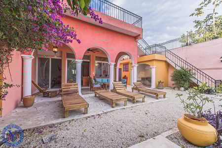 Casa.Mariposa.Watermark25