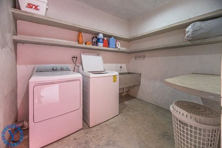 Casa.Mariposa.Watermark38