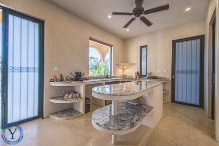 QuintaPortico.Watermark73