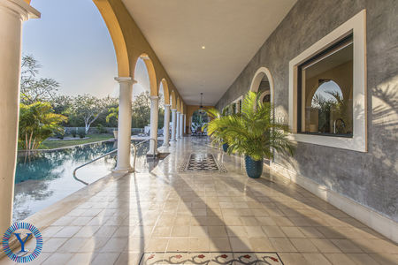 QuintaPortico.Watermark75