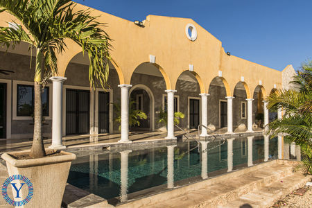 QuintaPortico.Watermark94