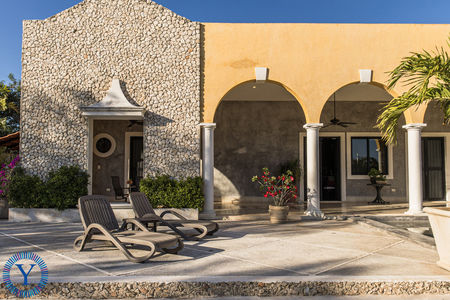 QuintaPortico.Watermark95