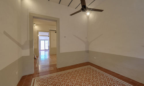 Starter Home or Studio