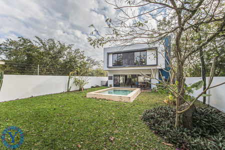 Casa.Yaxlum.2