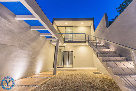 Casa.SixtyFive.Night.2