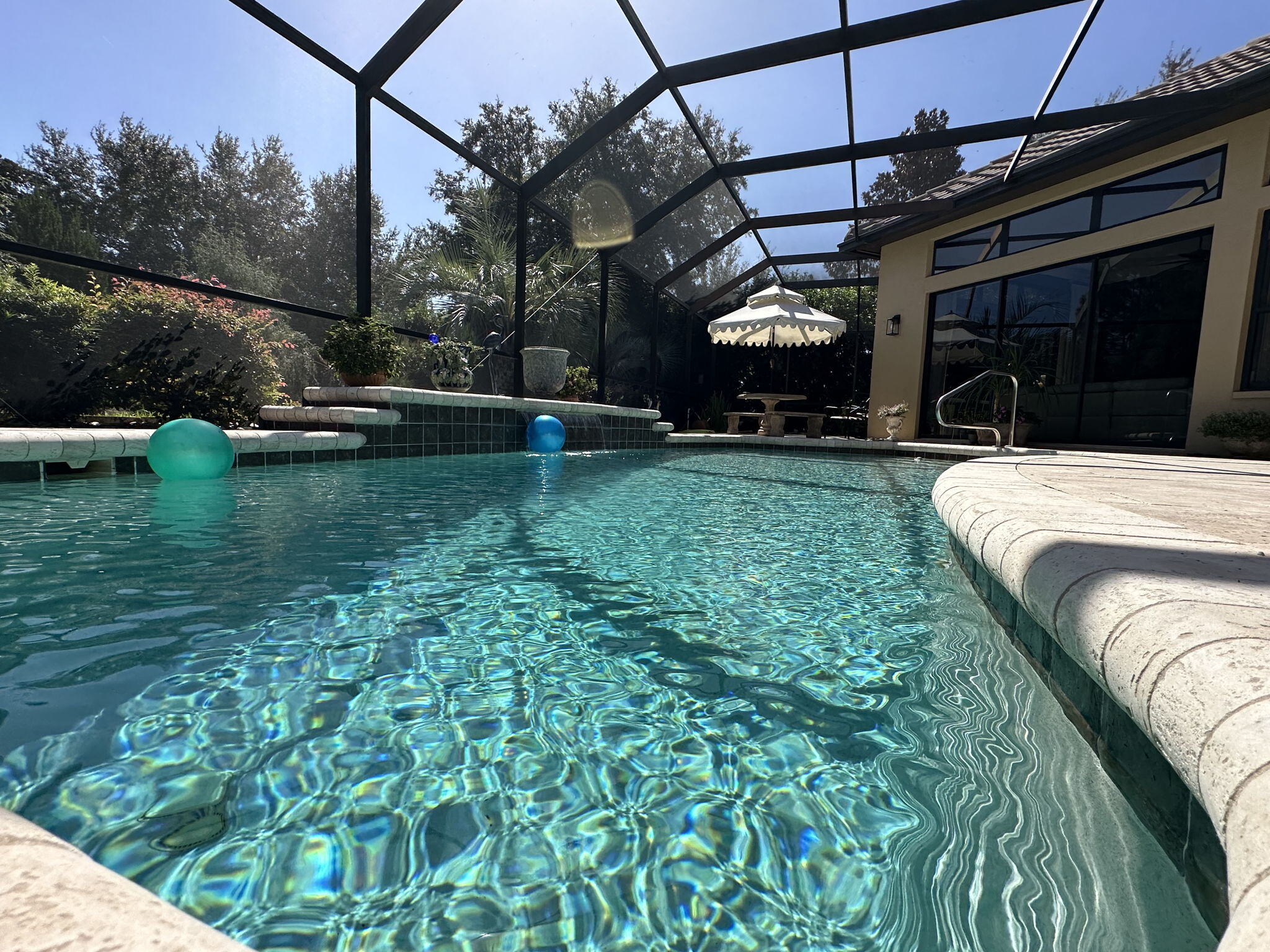 Swiming Pool Photo