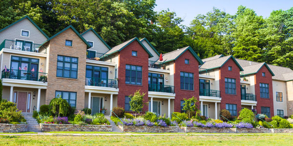 Discover the Perks of Townhouse Living in Kansas …
