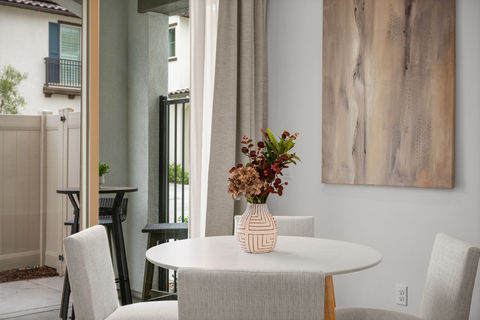 009_hivemedia_444_clubhouse_drive-28_812