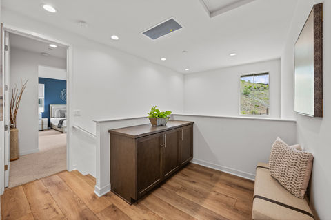 019_hivemedia_444_clubhouse_drive-13_967