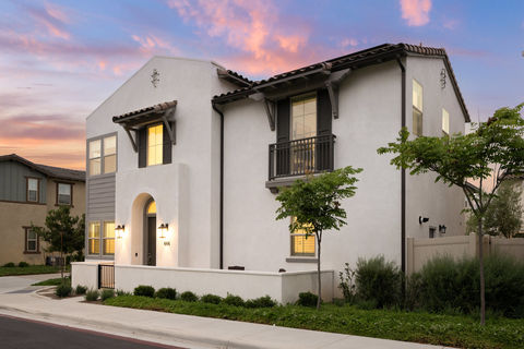 034_hivemedia_444_clubhouse_drive_twilight-5_216