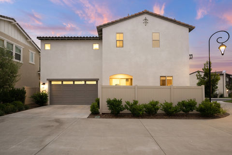 037_hivemedia_444_clubhouse_drive_twilight-4_409