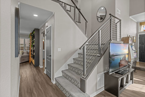 016_hivemedia_7083_zubaron_lane-14_424