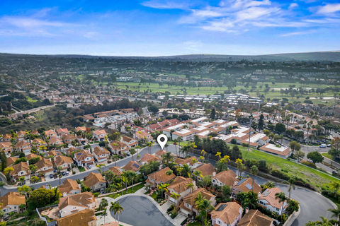 042_hivemedia_7083_zubaron_lane-54_333