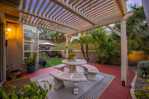 050_hivemedia_7083_zubaron_lane-38_548