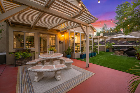 051_hivemedia_7083_zubaron_lane-39_263