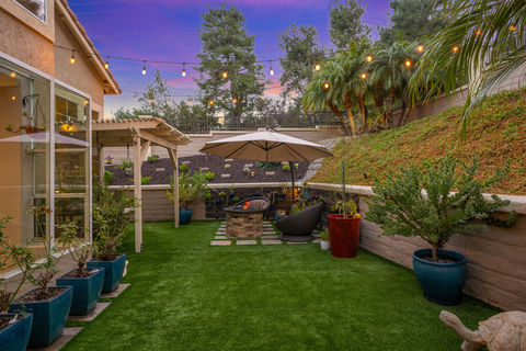 052_hivemedia_7083_zubaron_lane-40_838