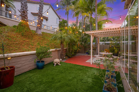 054_hivemedia_7083_zubaron_lane-42_33