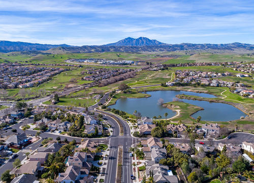 Aerial-photography-over-a-suburb-in-Brentwood