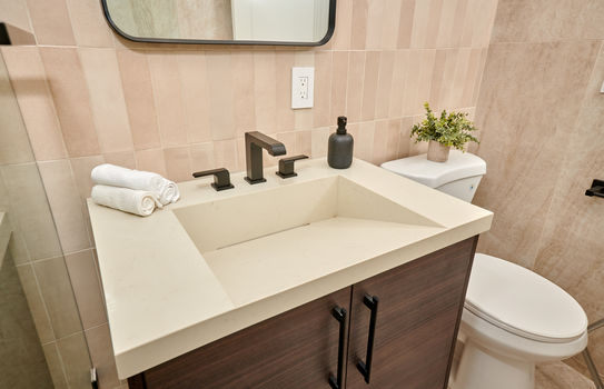 21-615-s-hazelwood-st-anaheim-listing-11