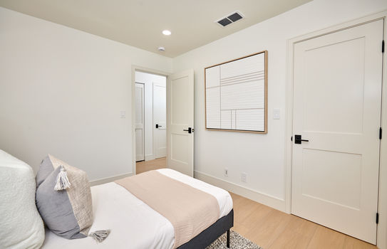 28-615-s-hazelwood-st-anaheim-listing-06