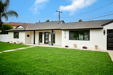 29-615-s-hazelwood-st-anaheim-listing-38