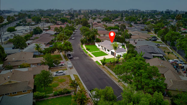 37-615-s-hazelwood-st-anaheim-listing-33